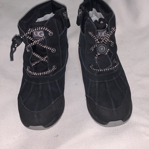 UGG boots - Picture 2 of 11